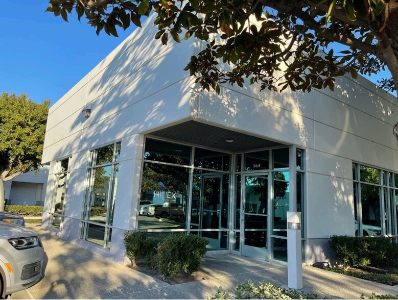 More Photos Of 192 Technology Dr, Irvine Light Distribution For Lease