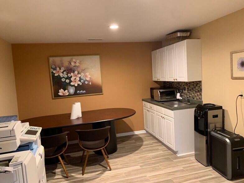 More Photos Of 3554 Hulmeville Rd, Bensalem Office For Sale
