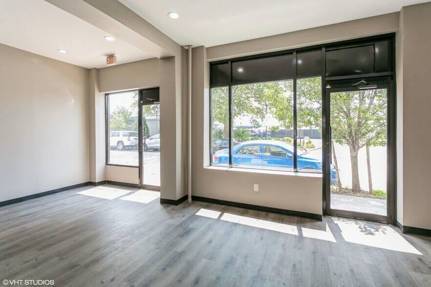 More Photos Of 16-21 New St, Hewlett Apartments For Lease