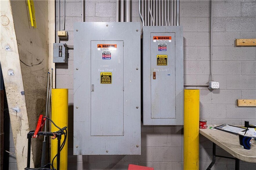 More Photos Of 5326 Lake Ave, Saint Joseph General Retail For Sale