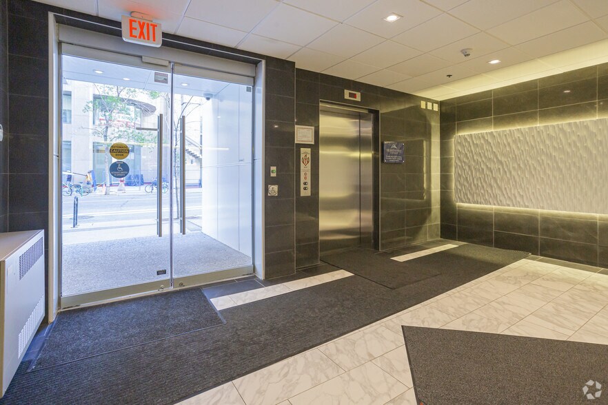 More Photos Of 718 8th Ave SW, Calgary Office For Sale