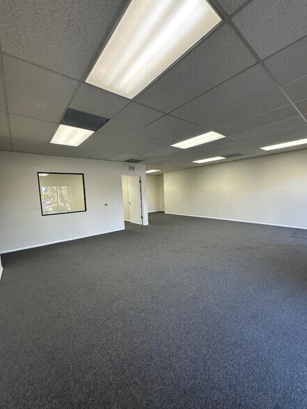 More Photos Of 2370-2420 W Carson St, Torrance Unknown For Lease