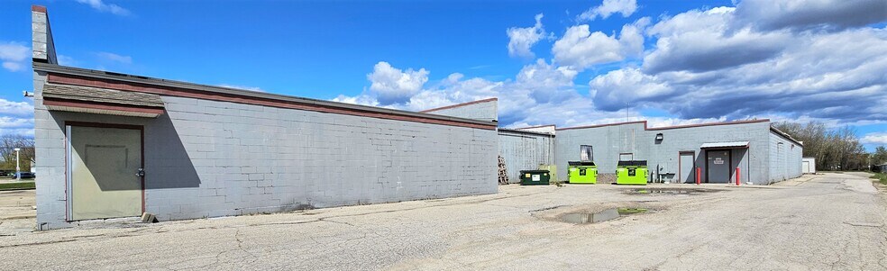 More Photos Of 524 E Cedar Ave, Gladwin Freestanding For Sale