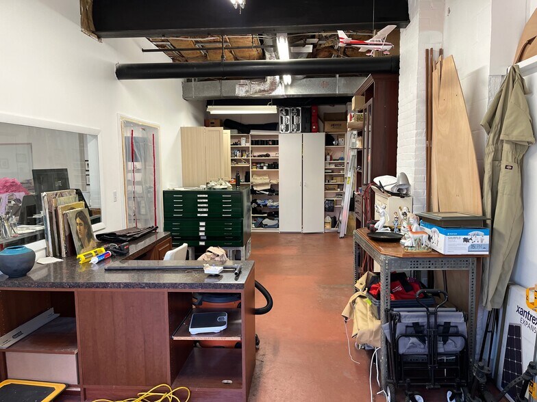 More Photos Of 26 Fitch St, Norwalk Warehouse For Lease