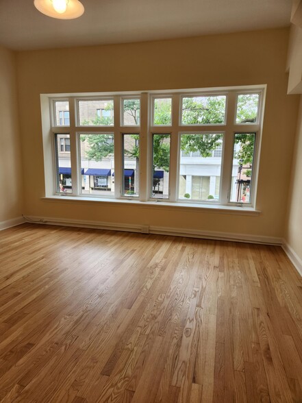 More Photos Of 244 Greenwich Ave, Greenwich General Retail For Sale