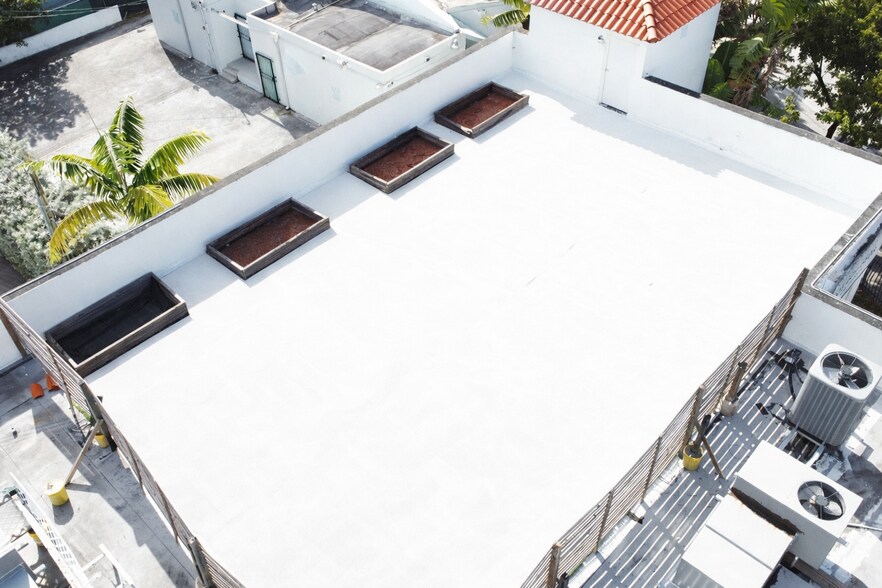 More Photos Of 5999 Biscayne Blvd, Miami Office For Lease