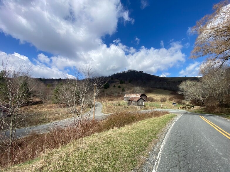 Primary Photo Of 455 Shawnee Rd, Banner Elk Land For Sale
