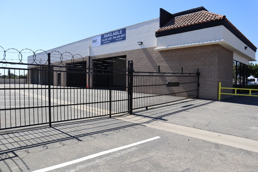 More Photos Of 110 Washburn Cir, Corona Unknown For Lease
