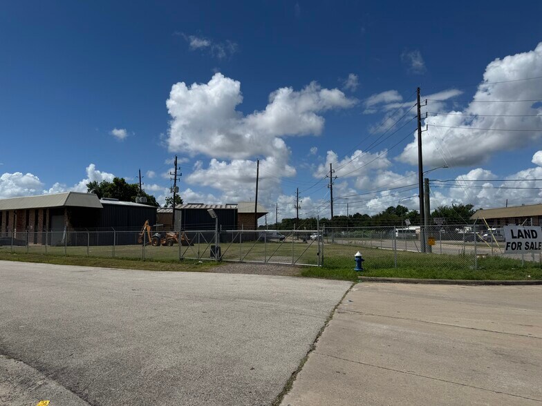 More Photos Of 0 Gessner Rd., Houston Land For Sale