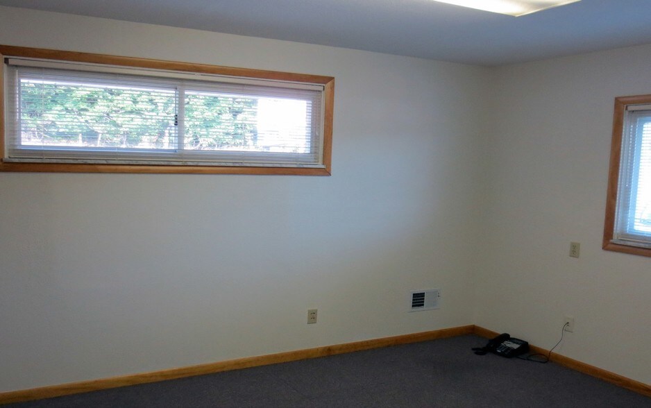 More Photos Of 14900 State Route 30, Irwin Office For Lease