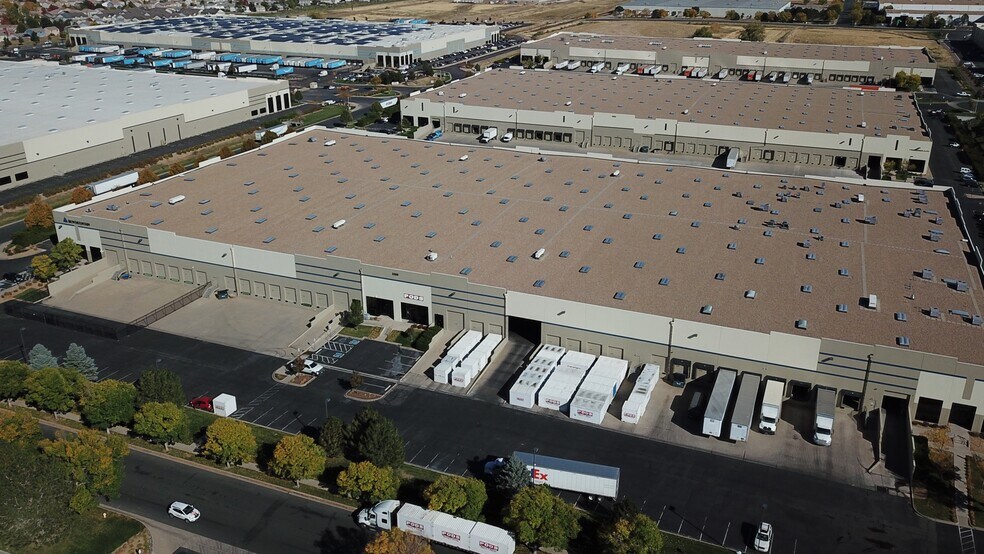 More Photos Of 3500 N Windsor Dr, Aurora Warehouse For Lease