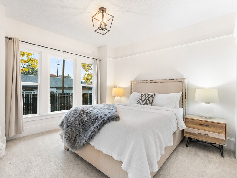 More Photos Of 3415 NE 41st Ave, Portland Multifamily For Sale