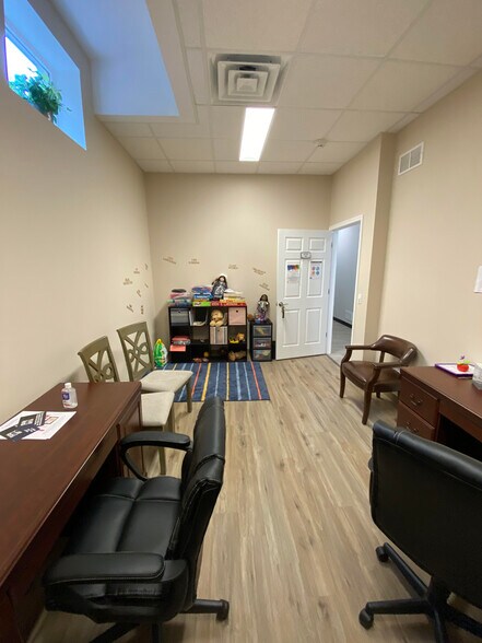 More Photos Of 1708 Washington Blvd, Easton Restaurant For Lease