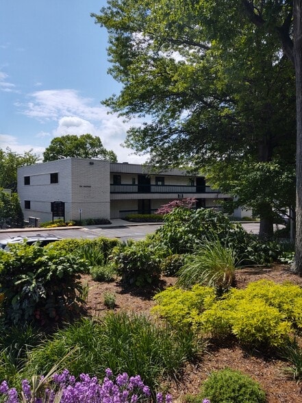 More Photos Of 703 Giddings Ave, Annapolis Medical For Sale