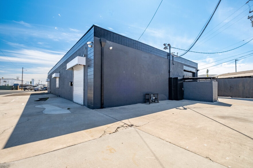 More Photos Of 8100 Electric Ave, Stanton Warehouse For Sale