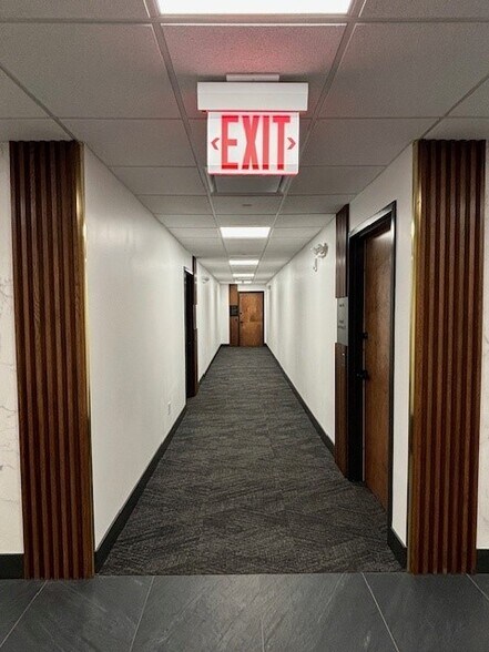 More Photos Of 108-18 Queens Blvd, Forest Hills Office For Lease