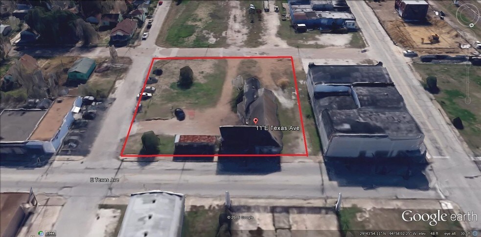 More Photos Of 11 E Texas Ave, Baytown General Retail For Sale