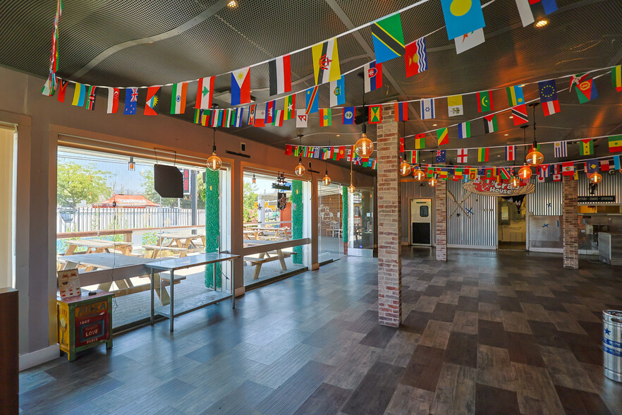 More Photos Of 5818-5820 Melrose Ave, Los Angeles Restaurant For Lease