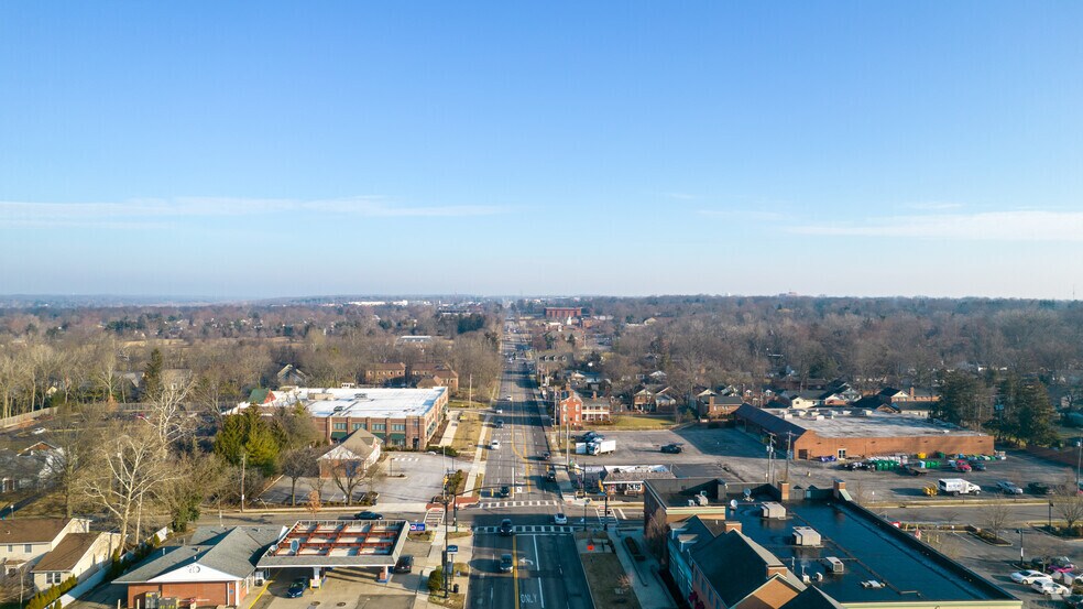 More Photos Of 893-905 High St, Worthington Storefront Retail Office For Lease