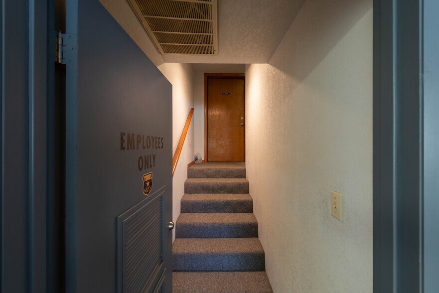 More Photos Of 312 E 2nd St, Alice Healthcare For Sale