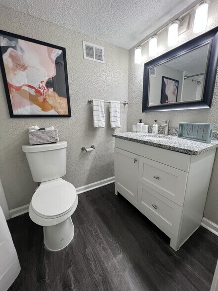 More Photos Of 55 Pharr Rd NW, Atlanta Apartments For Sale