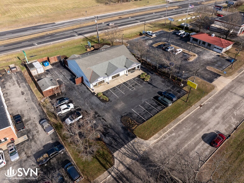 More Photos Of 141-143 Southgate Dr, Georgetown Freestanding For Lease