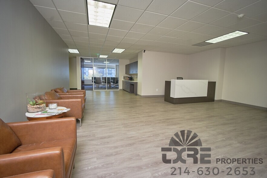 More Photos Of 1250 W Mockingbird Ln, Dallas Office For Lease
