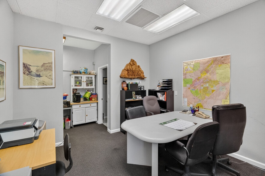 More Photos Of 400 Nevada Way, Boulder City General Retail For Sale