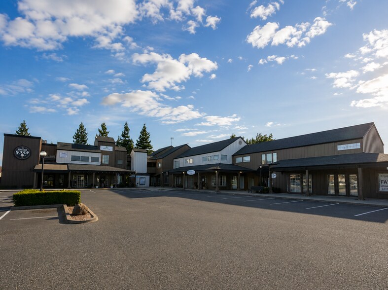 Primary Photo Of 1214 W F St, Oakdale Freestanding For Lease