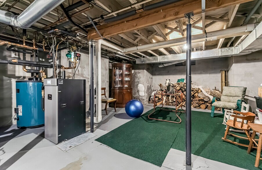 More Photos Of 2810 Genesee St, Utica Office For Sale