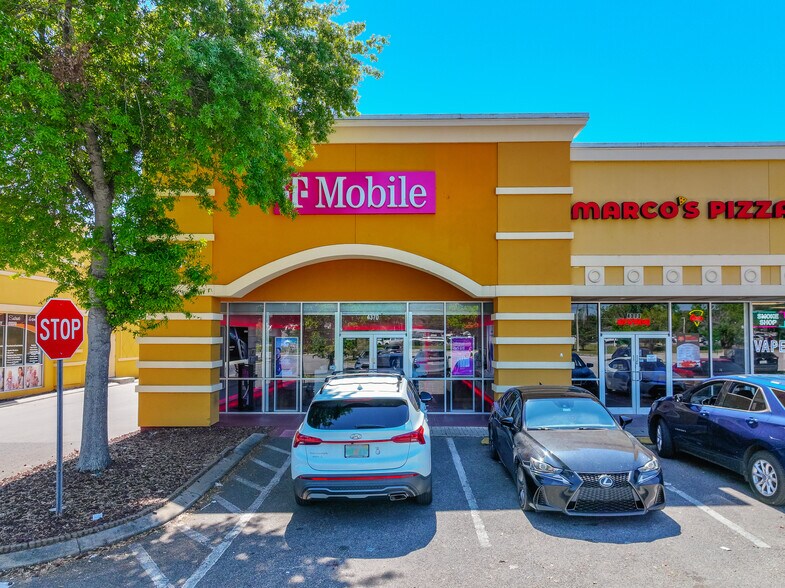 More Photos Of 4340-4360 W Vine St, Kissimmee Unknown For Lease