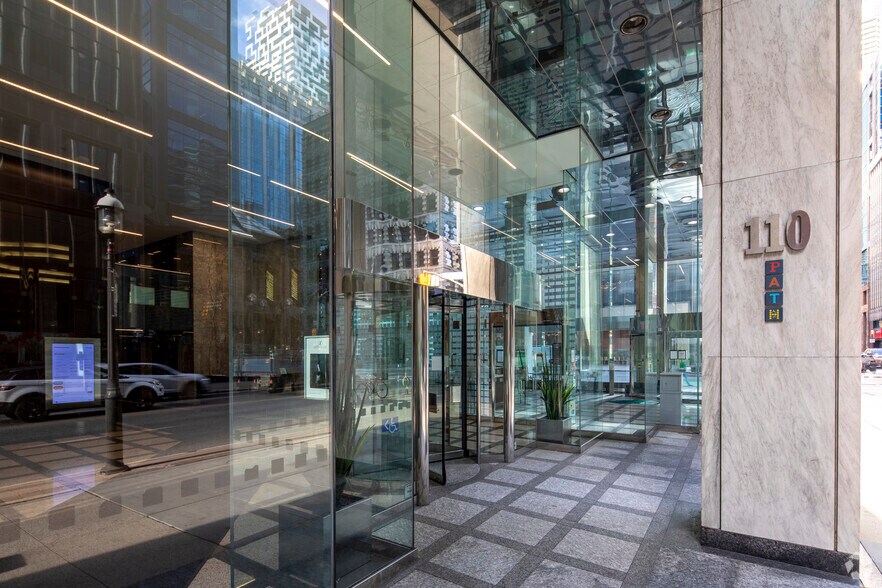 More Photos Of 110 Yonge St, Toronto Office For Lease
