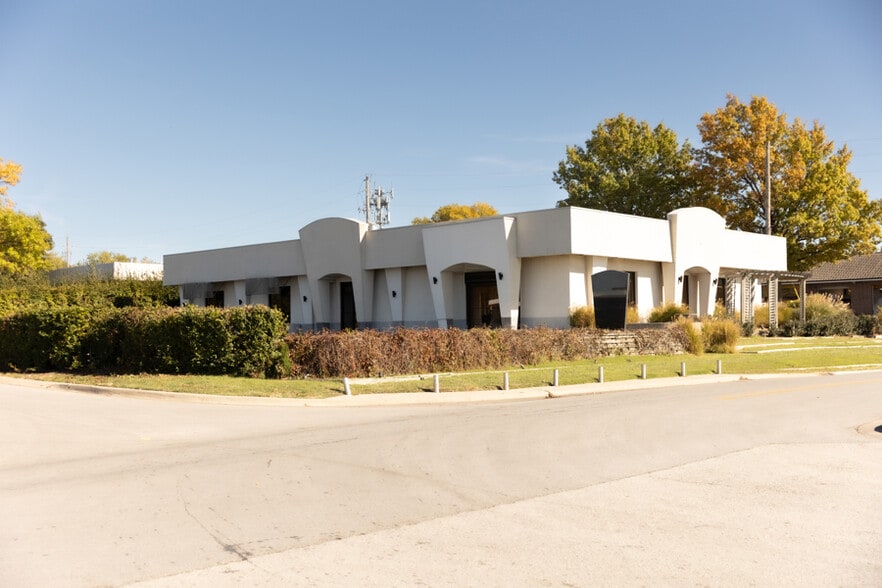 Primary Photo Of 13010 Shawnee Mission Pky, Shawnee Storefront Retail Office For Sale