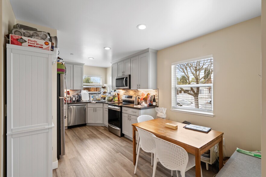 More Photos Of 403 Vera Ave, Redwood City Apartments For Sale