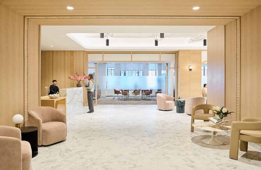 More Photos Of 745 Fifth Ave, New York Office For Lease