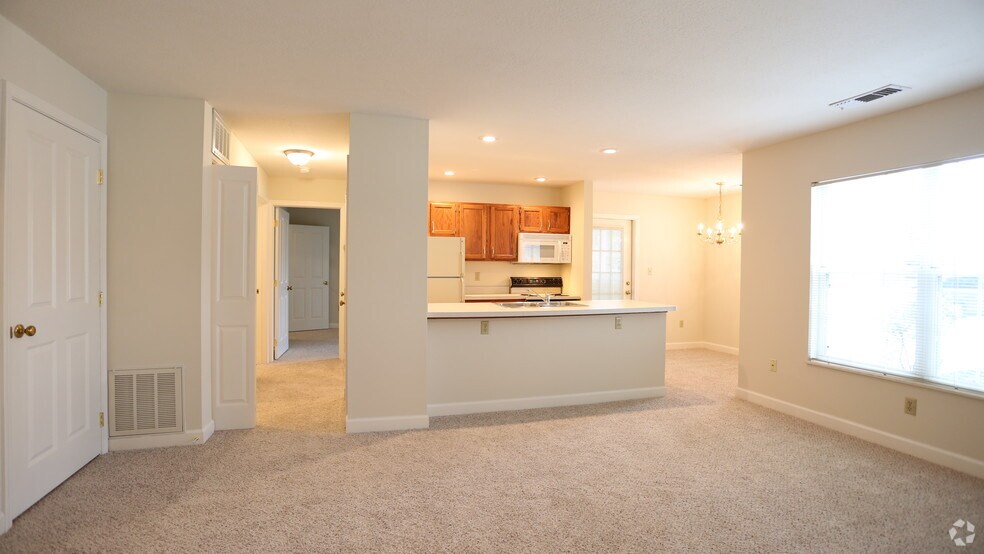 More Photos Of 210 Retreat Ln, Westerville Apartments For Sale