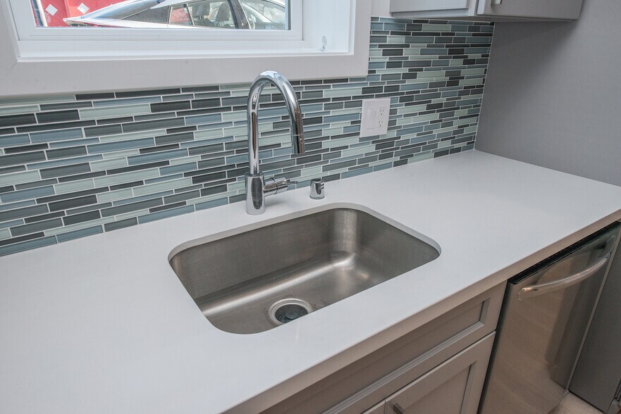 More Photos Of 184 Valley St, San Francisco Apartments For Sale