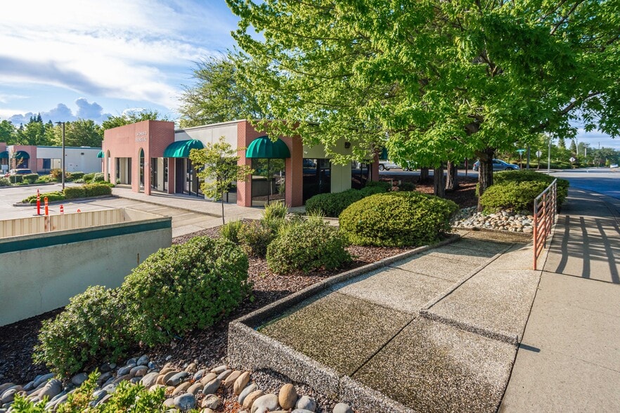 More Photos Of 8203 Sierra College Blvd, Roseville Office For Sale