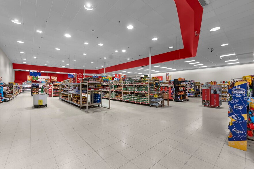 More Photos Of 121 S Sprigg St, Cape Girardeau Supermarket For Sale