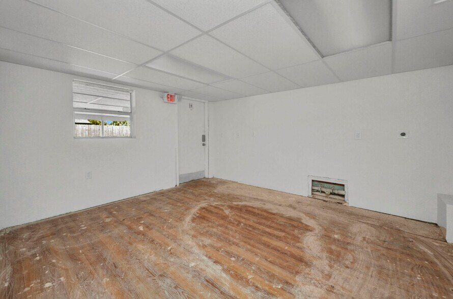 More Photos Of 3443 Tamiami Trl, Port Charlotte Medical For Lease