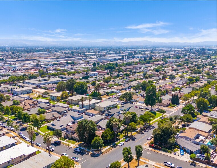 More Photos Of 1147 W D St, Ontario Multifamily For Sale