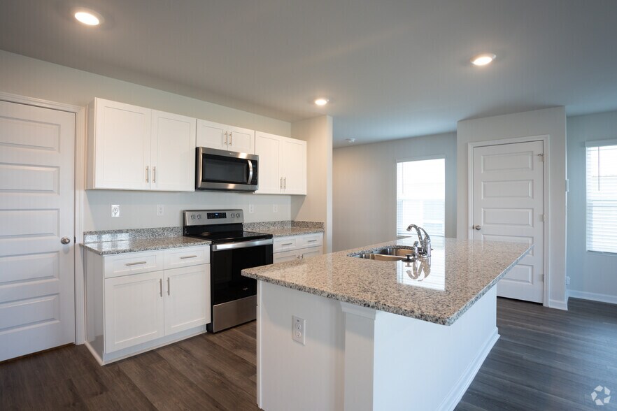 More Photos Of 507 Satinwood Cir, Graniteville Apartments For Sale