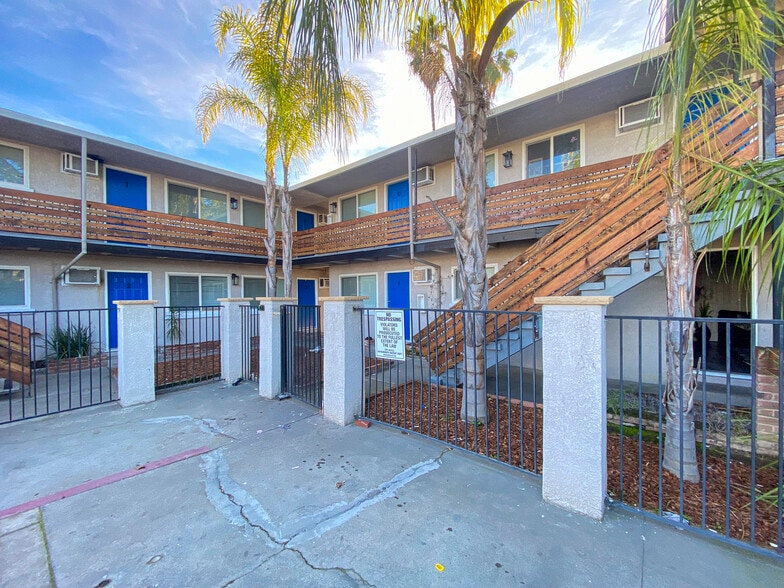 More Photos Of 3911 Watt Ave, Sacramento Apartments For Sale