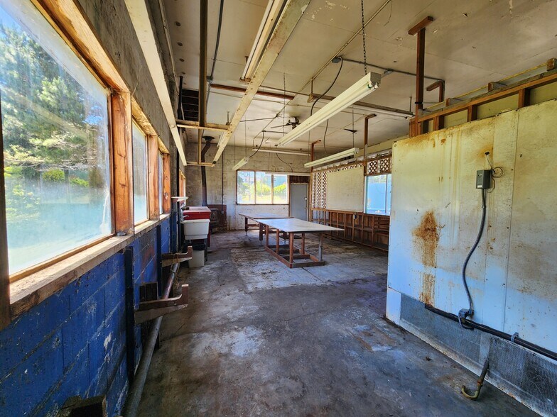 More Photos Of 311 6th St, Port Orford Storefront Retail Office For Sale