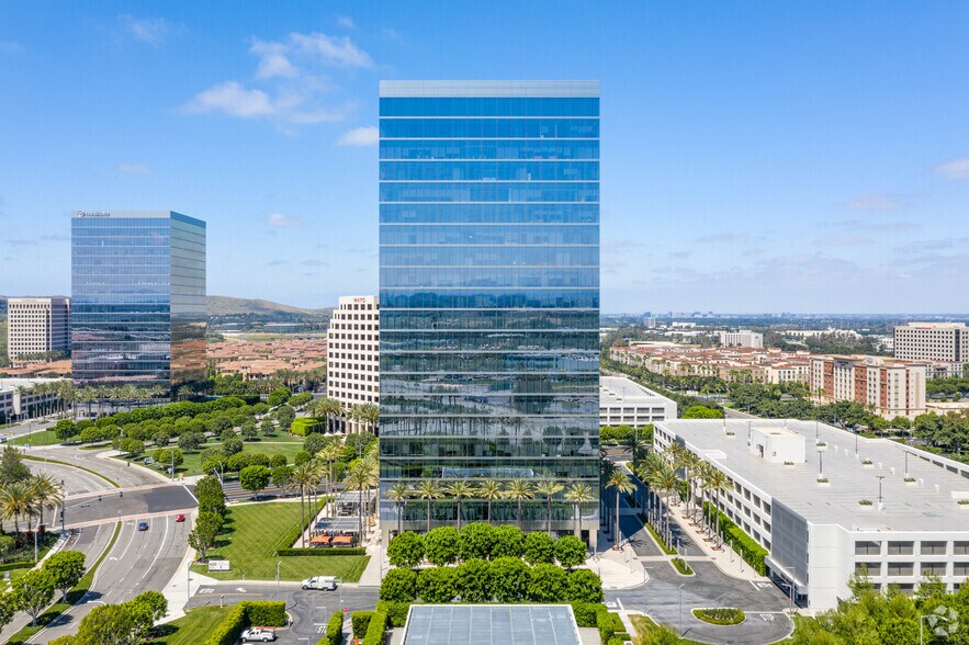 More Photos Of 400 Spectrum Center Dr, Irvine Office For Lease