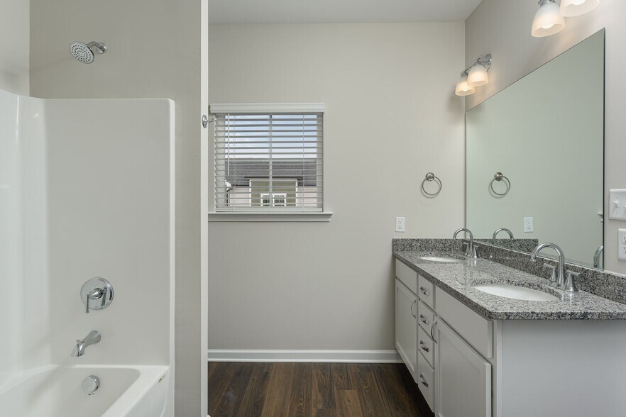 More Photos Of 7521 Middle Valley Rd, Hixson Apartments For Sale