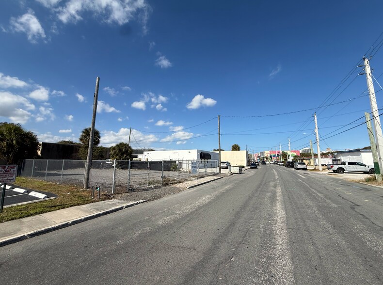 More Photos Of 1141 Clare Ave, West Palm Beach Land For Lease