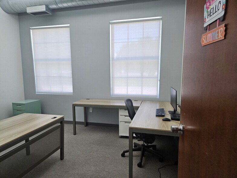 More Photos Of 6911 Pistol Range Rd, Tampa Medical For Lease
