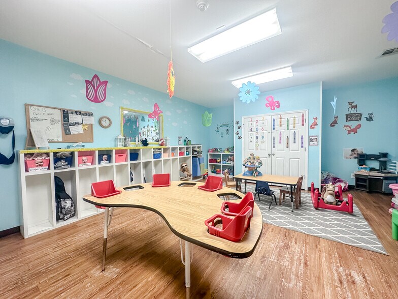 More Photos Of 710 W Broadway St, Collinsville Daycare Center For Sale