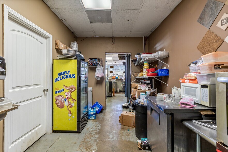 More Photos Of 516-522 Benham St, Bonne Terre Office For Lease